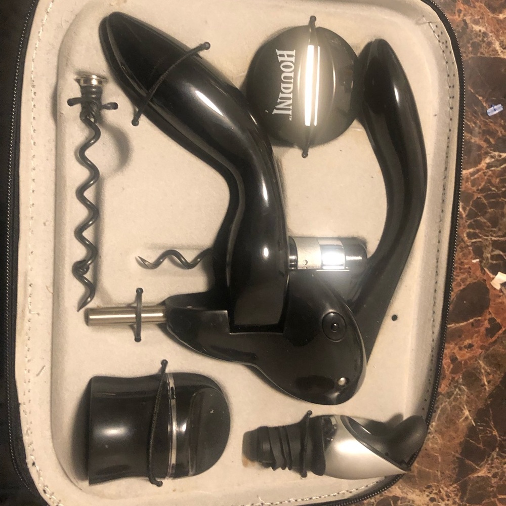 Metrokane Houdini Shiny Black Lever Corkscrew w/ Foil Cutter & spiral